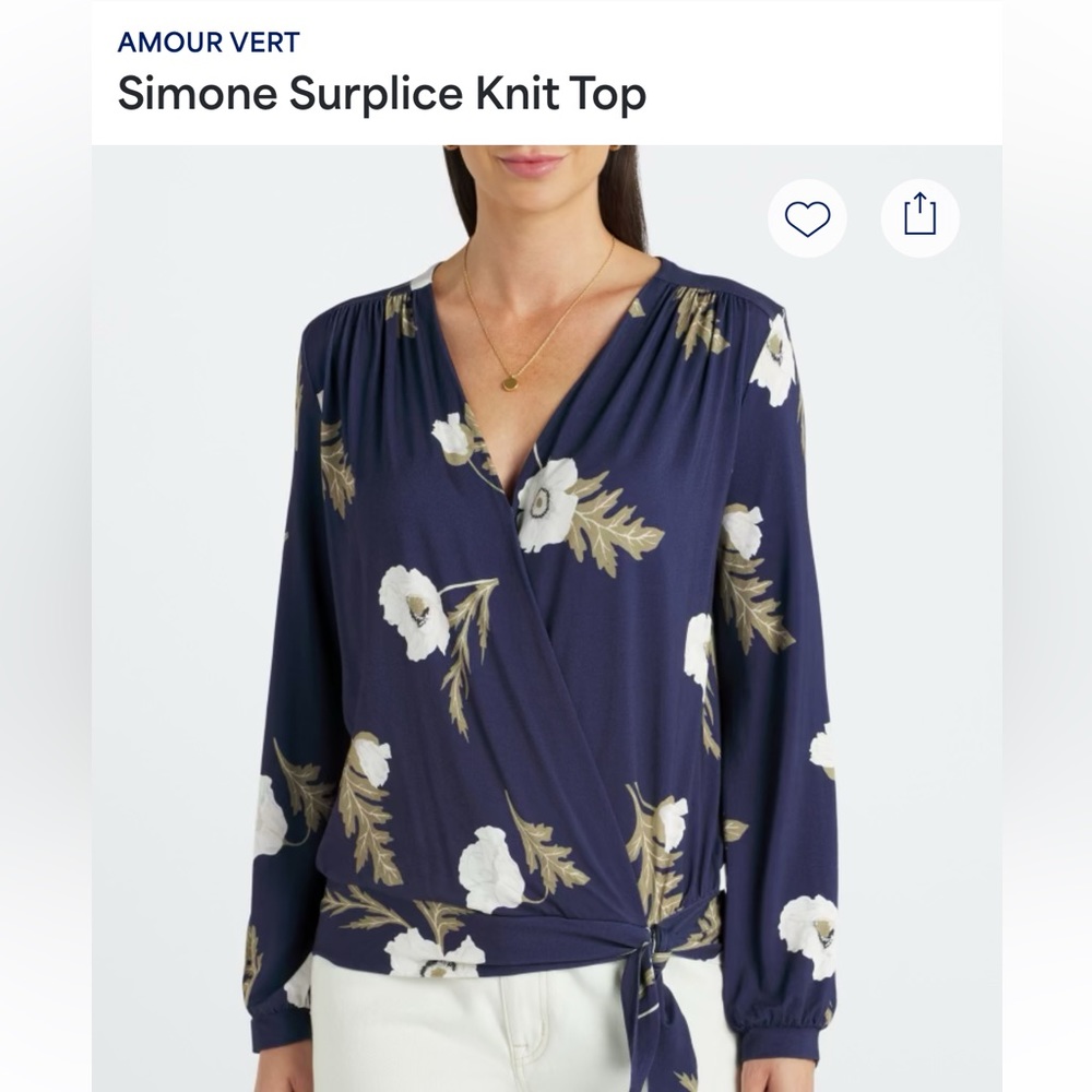 AMOUR VERT
Simone Surplice Knit Top